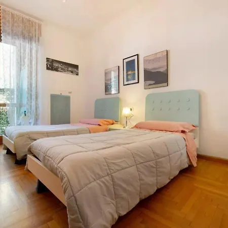 House Of Roses Con Vista Duomo *