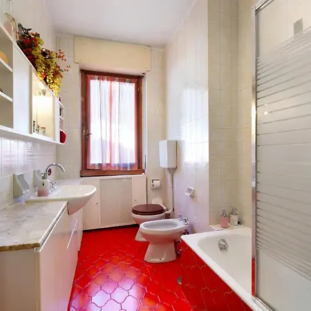 House Of Roses Con Vista Duomo * Como