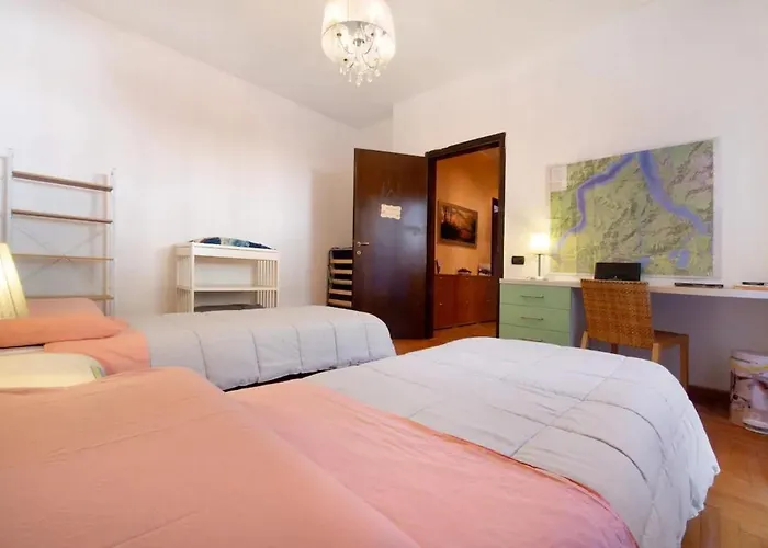 House Of Roses Con Vista Duomo בית נופש *