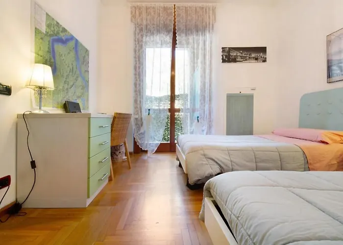 House Of Roses Con Vista Duomo בית נופש קומו